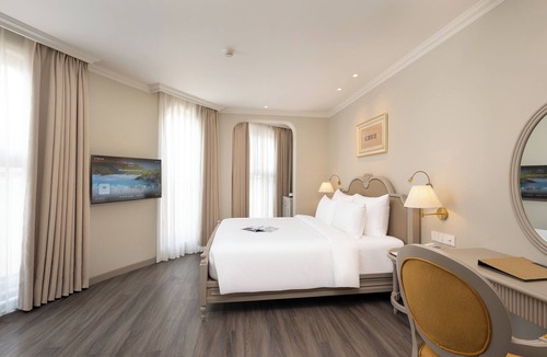 Sa Pa Bed & Breakfast | Quiet Mountain Escape with 4-Star Hospitality in enchanting Sa Pa with AC