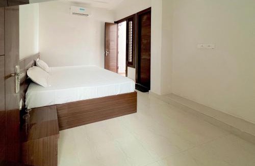 Vrindavan House | Radha Krishna Bhawan, Homestay
