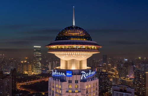 Downtown Shanghai Hotel | Radisson Blu Hotel Shanghai New World