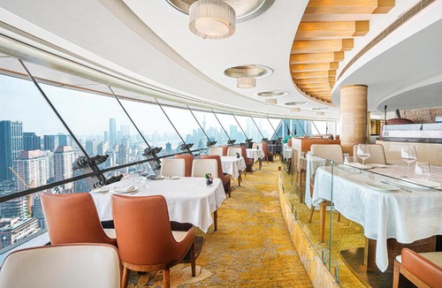 Downtown Shanghai Hotel | Radisson Blu Hotel Shanghai New World