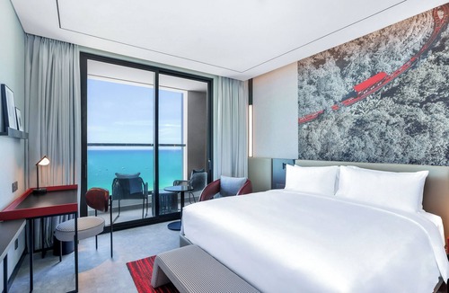Son Tra Hotel | Radisson RED Danang