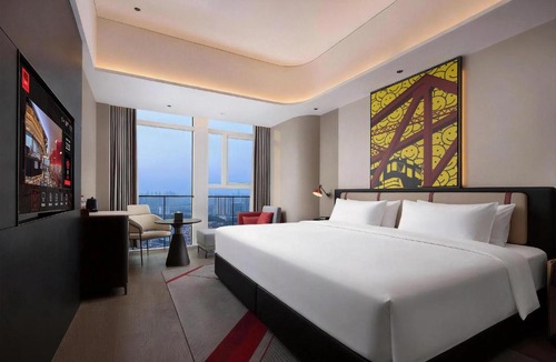 Panyu Hotel | Radisson Red Guangzhou South Railway Station