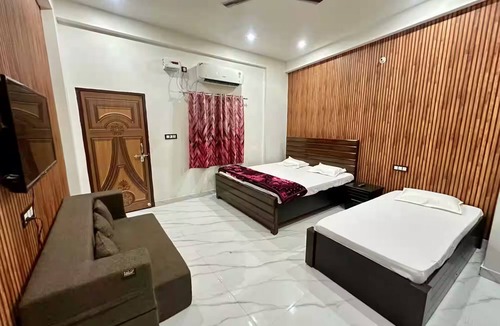 Sigra House | Raj Home Stay – Your Serene Getaway in the Heart of Varanasi