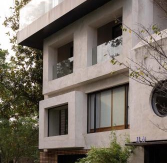 Lucheng District Hotel | Rakuhotel