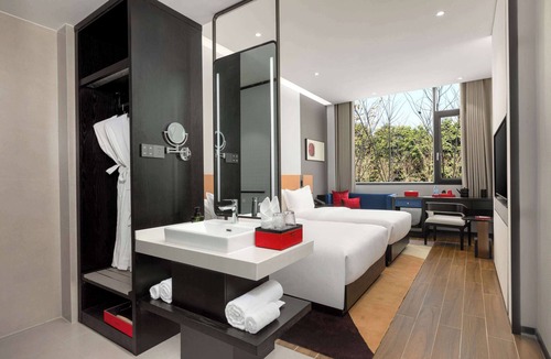 Jinghong Hotel | Ramada BY Wyndham Xishuangbanna Jinghong