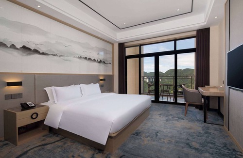 Lizhou Hotel | Ramada by Wyndham Guangyuan Zengjiashan Resort