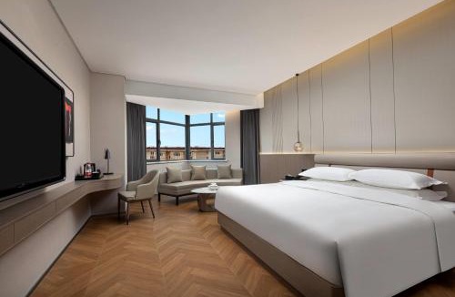 Miquan Hotel | Ramada by Wyndham Urumqi Midong