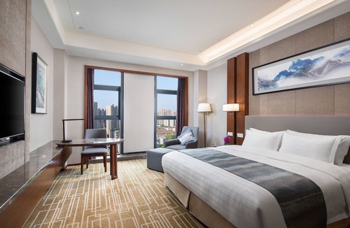 Han Yang Hotel | Ramada by Wyndham Wuhan Hanyang