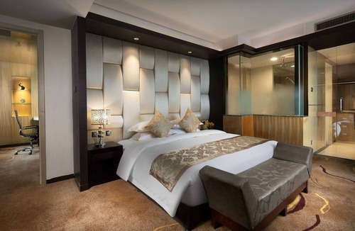 Xi'an Hotel | Ramada by Wyndham Xi'an Long march