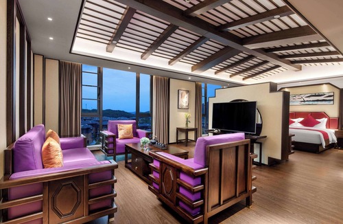 Huanggang Hotel | Ramada by Wyndham Yingshan Jiulongwan Resort