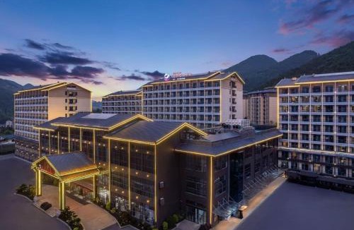 Jianshi County Hotel | Ramada Encore by Wyndham Enshi Huaxi Valley