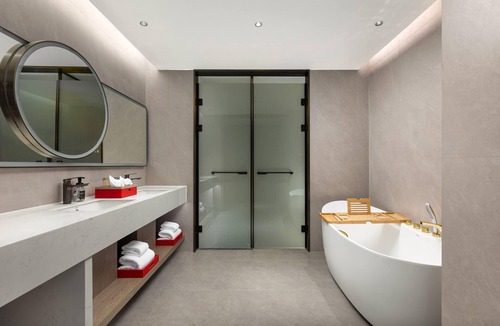 Guandu Hotel | Ramada Encore by Wyndham Kunming Jingkai