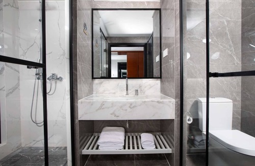 Qionghai Hotel | Ramada Encore by Wyndham Qionghai Downtown