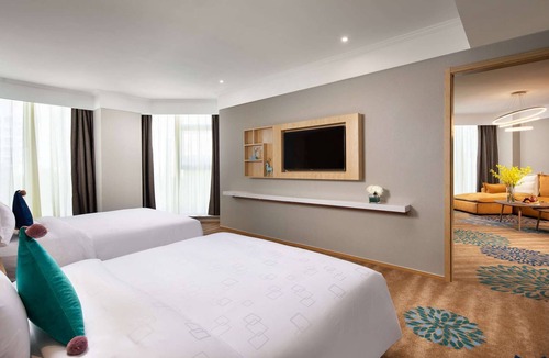Lanshan District Hotel | Ramada Encore Wyndham Linyi