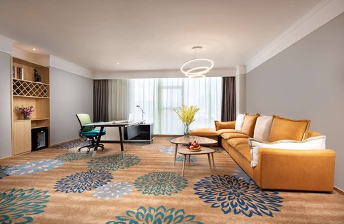 Lanshan District Hotel | Ramada Encore Wyndham Linyi