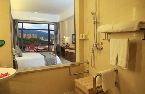 Xinluo District Hotel | Ramada Longyan
