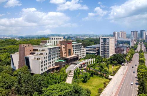 Dazu County Hotel | Ramada Plaza by Wyndham Chongqing West