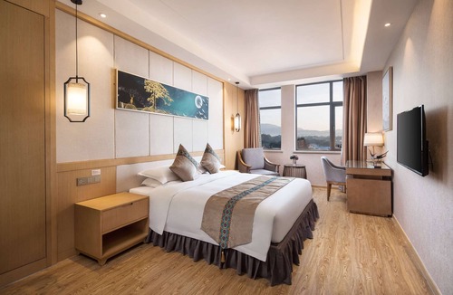 Enshi Hotel | Ramada Plaza by Wyndham Enshi