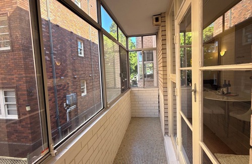 Randwick Apartment | Randwick Luxury 2 Bed Apt & Study Area