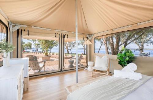 Keepit Hotel | Reflections Lake Keepit - Holiday Park