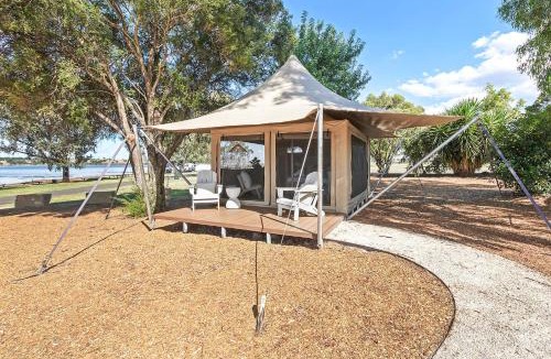 Keepit Hotel | Reflections Lake Keepit - Holiday Park