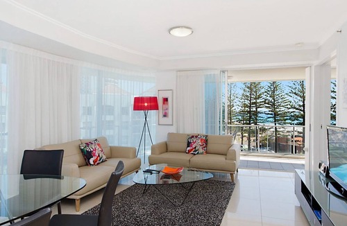 Coolangatta Apartment | Reflections tower 2 Unit 401 Greenmount Beachfront with Wi-Fi included Easy walk to shops and cafes
