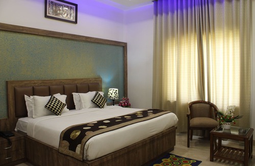 Mathura Hotel | Regal Hotel and Restaurant