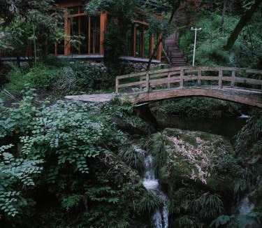 Dujiangyan Hotel | Relais & Châteaux Su Shien Valley Hotel