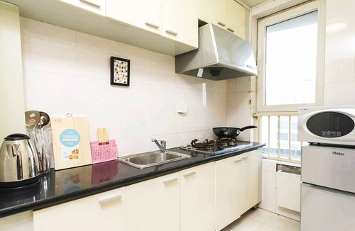 Downtown Beijing Apartment | Relaxer Bright Downtown