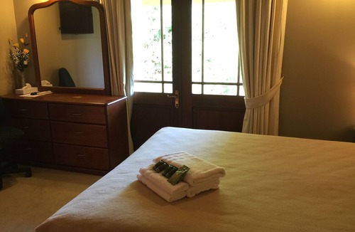 Middle Dural House | Relaxin