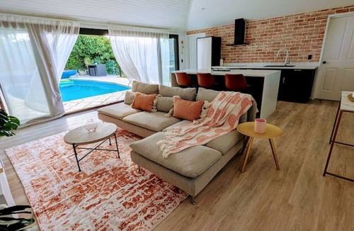 Duncraig Condo | Relaxing Pool House Escape in Duncraig