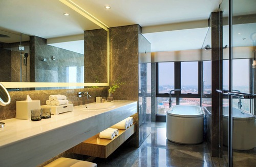 Downtown Beijing Hotel | Renaissance Beijing Wangfujing Hotel