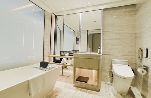 Luohu Hotel | Renaissance Shenzhen Luohu Hotel
