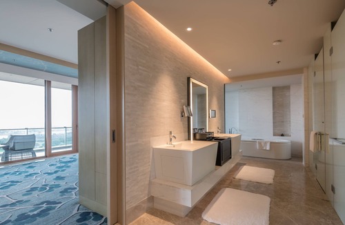 Wuzhong Hotel | Renaissance Suzhou Taihu Lake Hotel