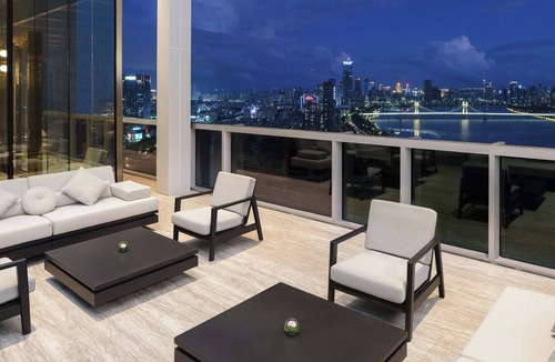 Xiangzhou District Hotel | Renaissance Zhuhai