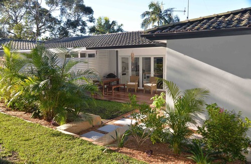 Avalon Beach House | Renovated duplex cottage in delightful Avalon Beach