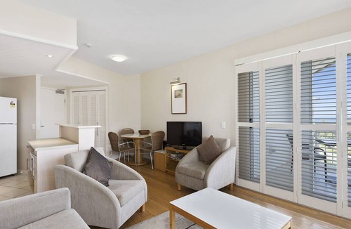 Kingscliff Apartment | Resort on the Beach 4302 with resort Pool