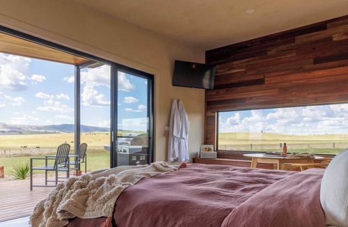 Eglinton Hotel | Rest at BoxGrove