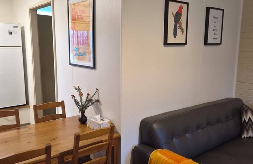 Porepunkah Apartment | Restaway - Mountain View Apartments, Porepunkah
