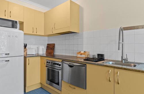 Chippendale Apartment | Retro Chippendale Stay - Pool & Gym Access
