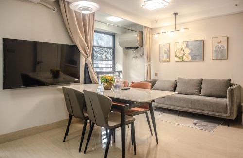 Liangqing District Apartment | Returning Home-Two Bedroom LOFT-Family Travel-Cooking Available-Wanda Mall-Nanning College-Fantawild ASEAN Mythology-Qingxiu Mountain-Lengtang Village-Qianhai Life Insurance Hospital