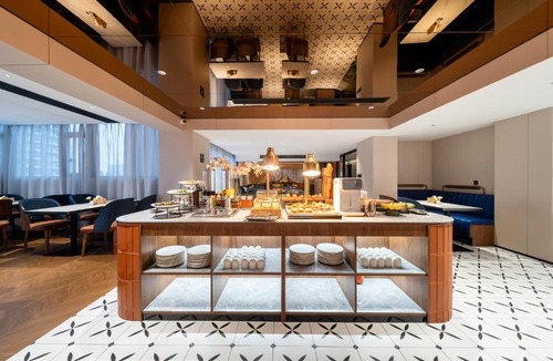 Haizhu Hotel | REZEN LONGUU Hotel-Canton Tower Pazhou Exhibition Center Branch-Free shuttle bus to Canton Fair
