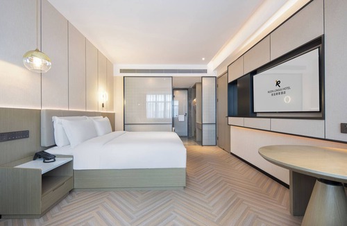 Huadu Hotel | Rezen Longuu Hotel - Guangzhou Baiyun Airport Cultural Tourism City