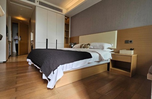 Shajing Apartment | Rho Hotel柔居Shenzhen World Exhibition and Convention Center Qianhai Snow World