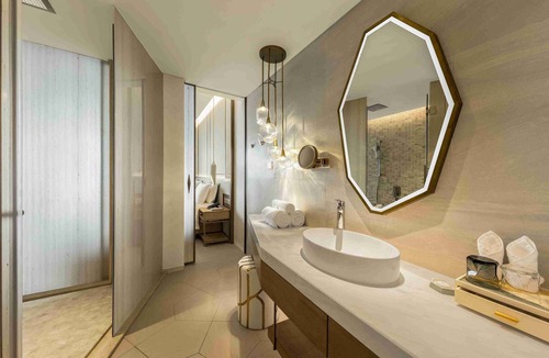 Huizhou Hotel | richu.yanjingjiudian