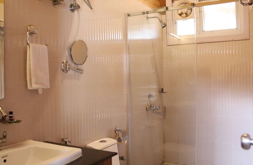 Police Bazar Resort | Rishat Sngi Orchid Resort, Shillong