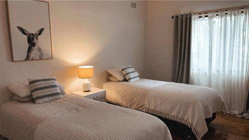 Darlington Point Apartment | Rivadestra Guest House Sleeps 6