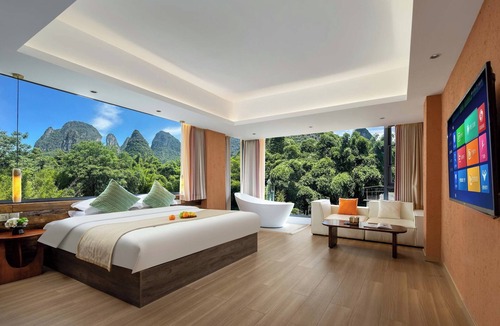 Xingping Ancient Town Hotel | Riverside Bamboo Frest Hotel