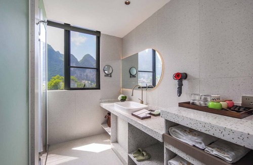 Xingping Ancient Town Hotel | Riverside Bamboo Frest Hotel