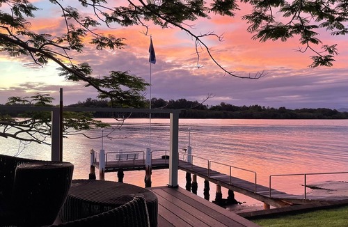 Riverside Apartment | Riverside Delight at Port Macquarie!